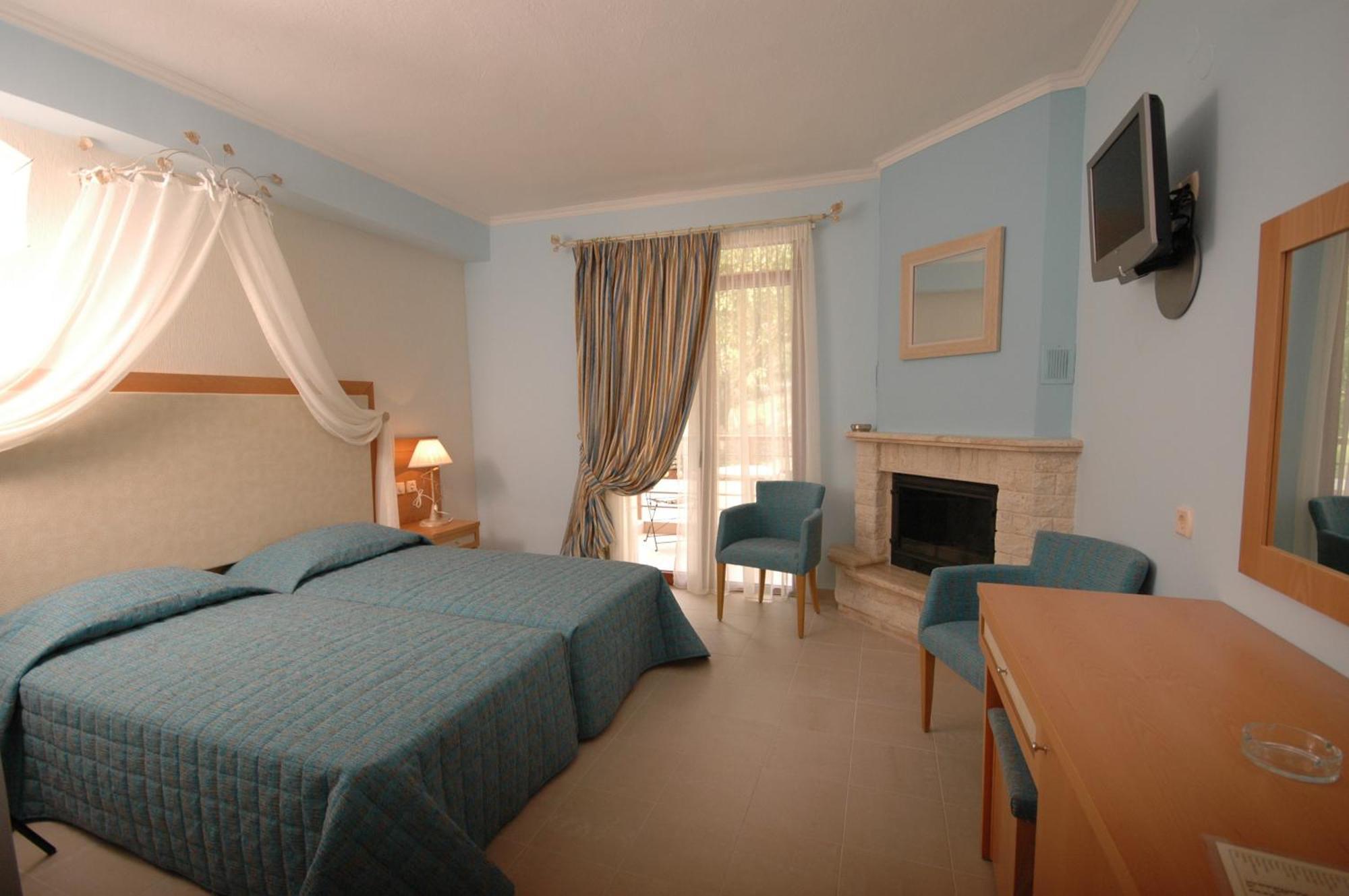 4 Epoxes Hotel Spa Káto Loutrákion Pokój zdjęcie
